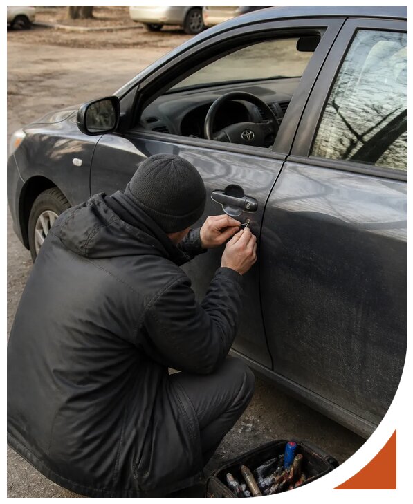 Профессиональное вскрытие автомобиля Тойота без повреждений в Сарапуле